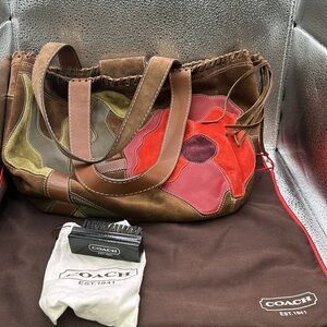PREOWNED COACH POPPY OP Art Suede Tote. Comes with dust bag and brush -D06J-9258